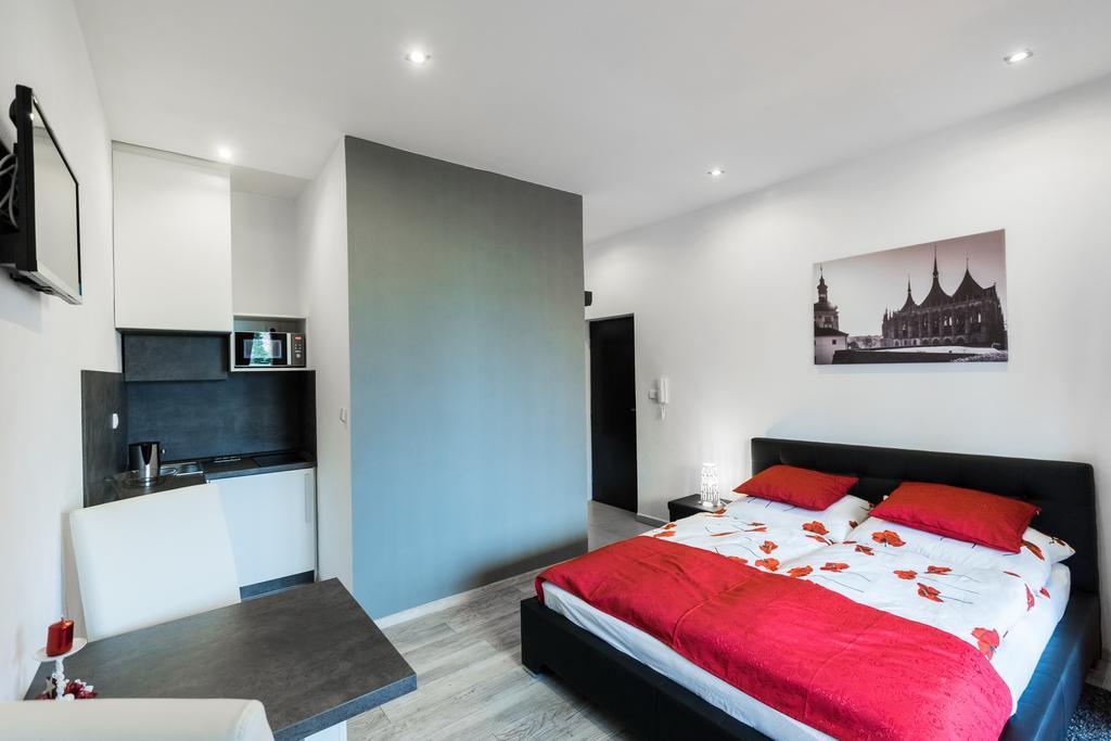 Hotel Apartments Benesova 6 Kutná Hora Chambre photo